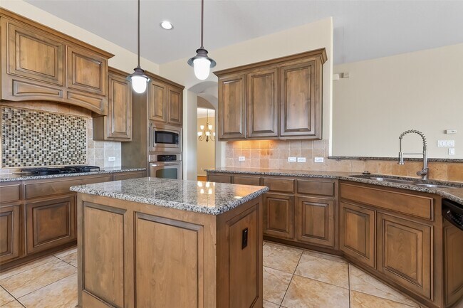 Building Photo - 5115 Field Briar Ln