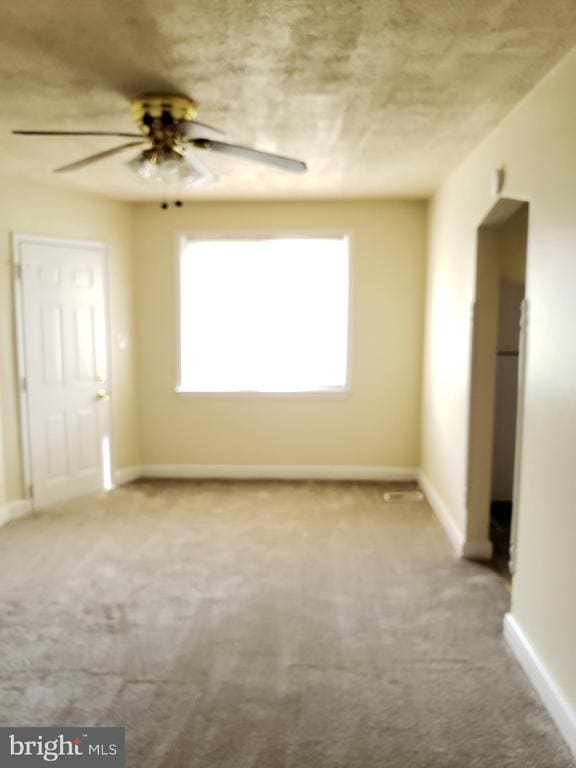 Primary Photo - 5338 Nelson Ave