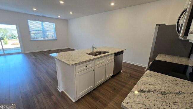 Building Photo - 209 Kenoot Dr