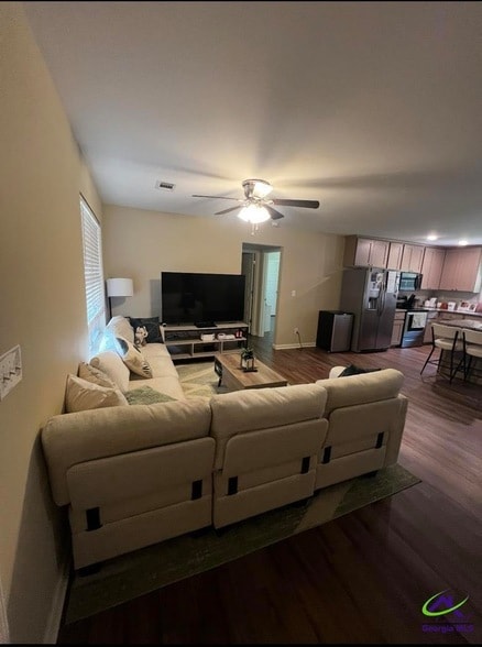 Building Photo - 225 Addison Ln