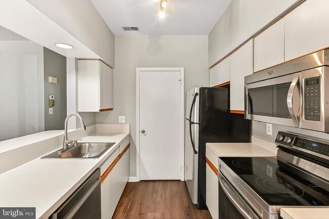 Building Photo - 12253 Fort Buffalo Cir