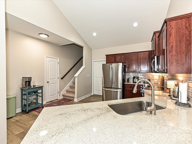 Building Photo - 17405 Caldwell Track Dr