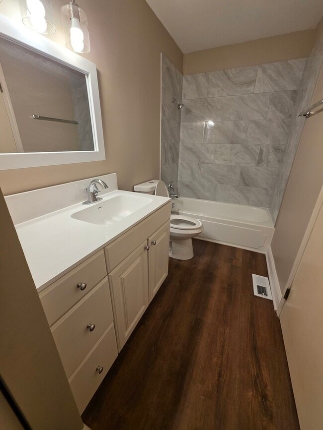 Building Photo - 1195 Old Timber Ct