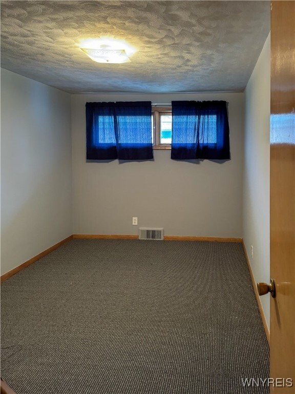 Building Photo - 25 Trudy Ln