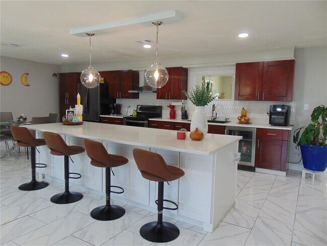 Building Photo - 4706 Tampa Downs Blvd