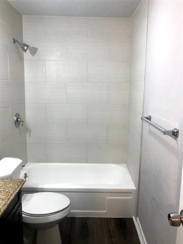 Building Photo - 1741 Crystal Way