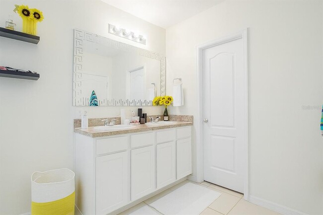 Building Photo - 3649 Seneca Club Loop