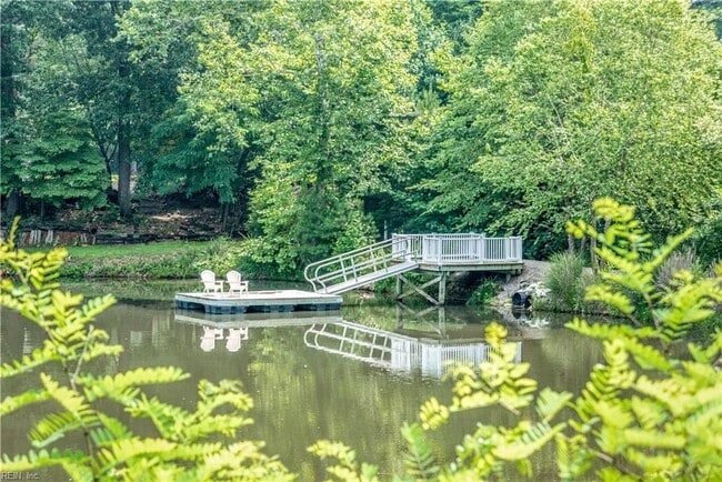 Building Photo - 701 Lakeview Cove