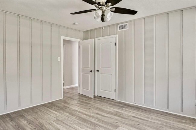 Building Photo - 7906 Hammerly Blvd