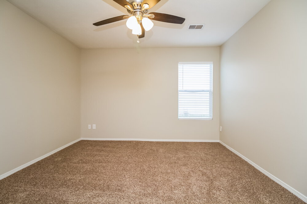 Building Photo - 2776 Sutherland Dr