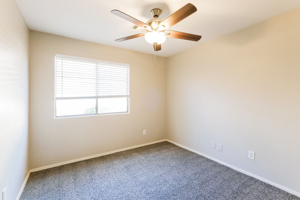Building Photo - 14756 W Maui Ln