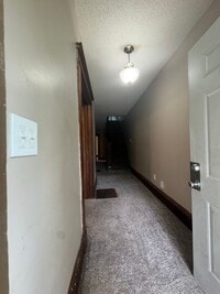 Building Photo - 4bedroom House