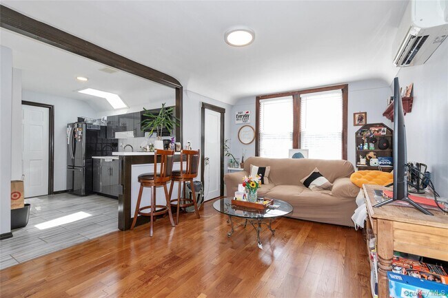 Building Photo - 87-13 135th St