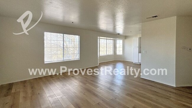 Building Photo - 16687 Zenda St