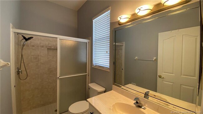 Building Photo - 4646 NW Wandering Oak Ct