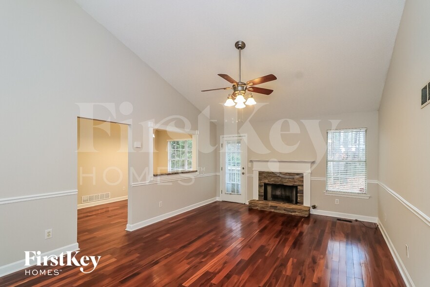 Building Photo - 139 Brooks Mill Ln