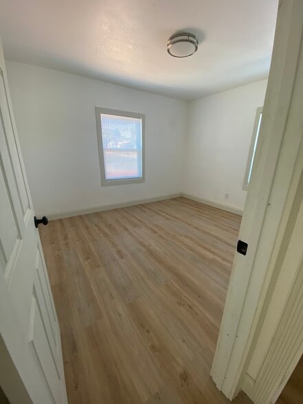 Building Photo - 1930 Marin St