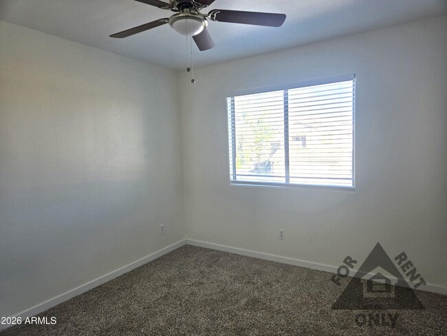 Building Photo - 4025 E Coolbrook Ave