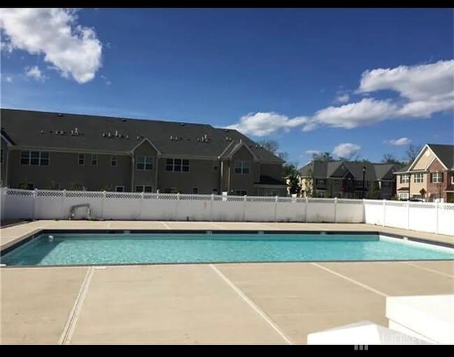 Building Photo - 8 Andrews Way