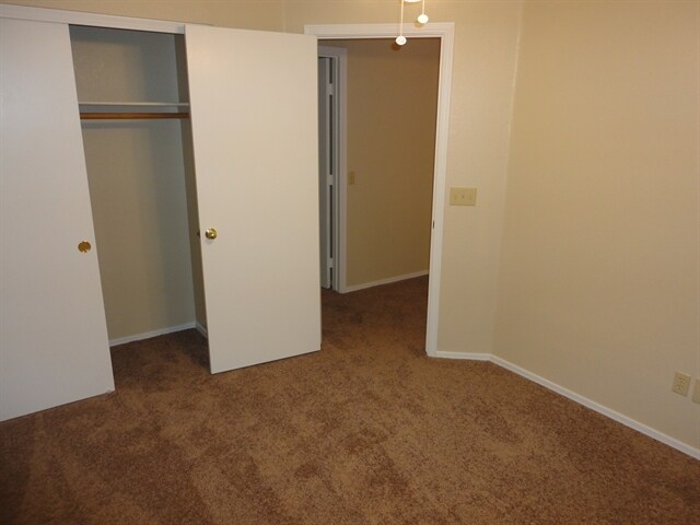 Building Photo - 4106 E Alder Ave