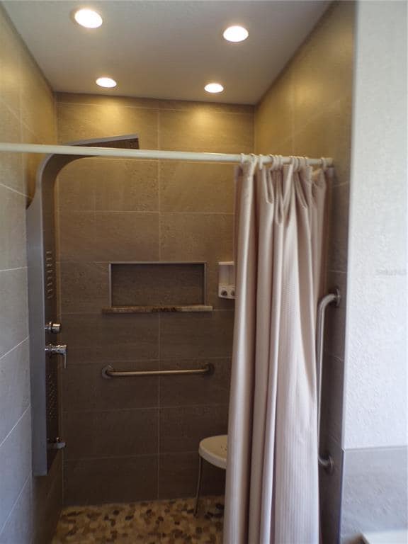 Building Photo - 4942 Ariton Rd