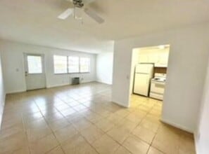 Building Photo - 128 Canterbury F