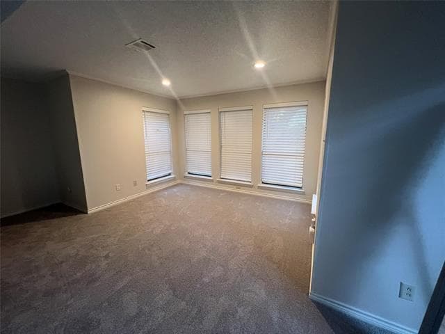 Building Photo - 2601 Oak Point Dr