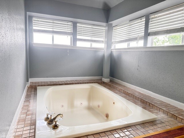 Building Photo - 12923 Skymeadow Dr