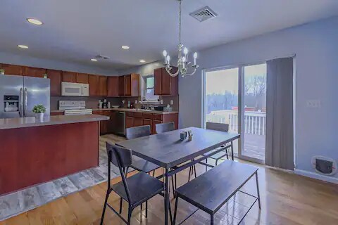 Building Photo - 1019 Cricket Ln