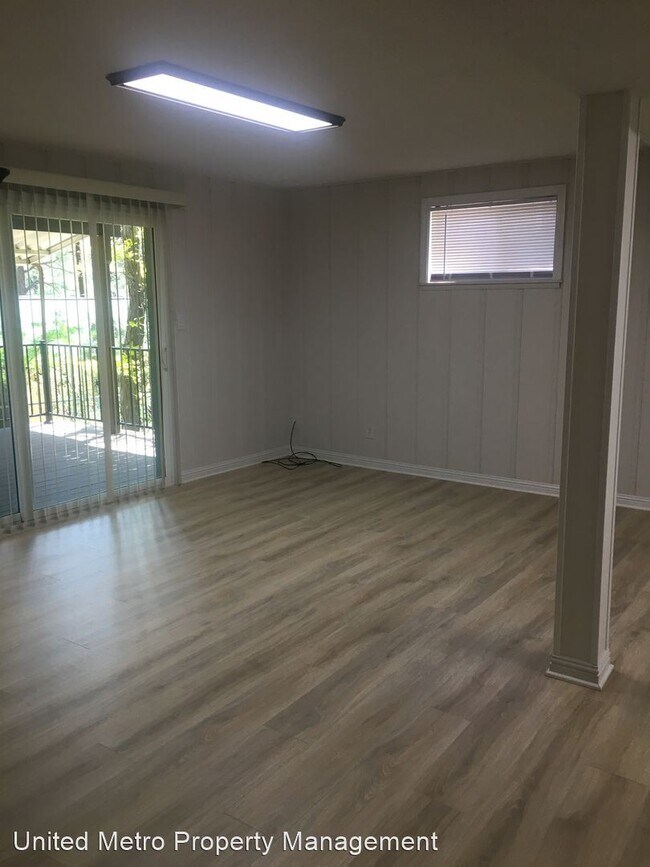 Building Photo - 3 br, 2.5 bath House - 557 Shalimar Drive