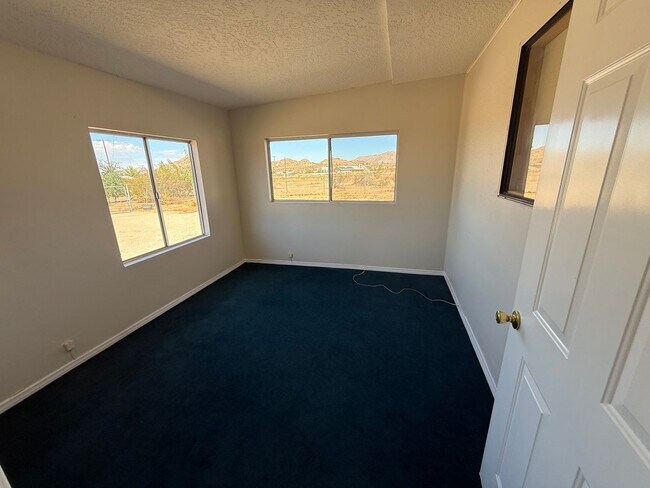 Building Photo - Charming 3 bedroom home in Apple Valley- H...