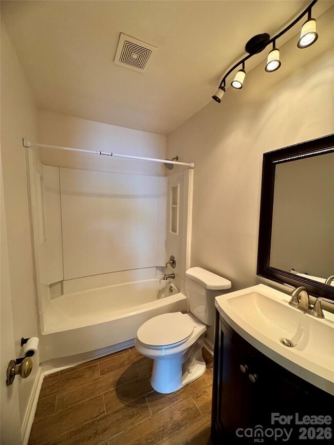 Building Photo - 3407 Braewick Pl