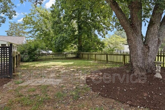 Building Photo - 177 Cottonwood Dr