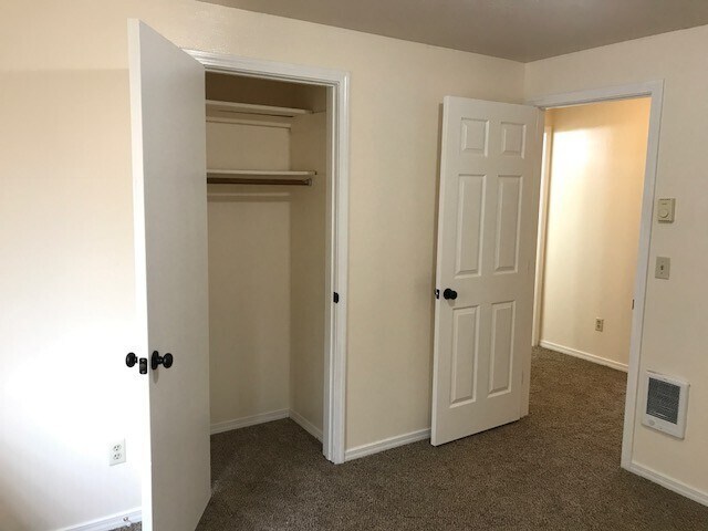 Building Photo - 2523 SW Fissure Loop