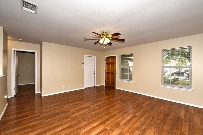 Building Photo - GREAT LOCATION: 1604 & SHAENFIELD  |  3 BE...