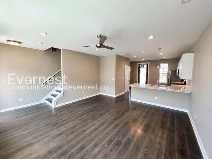 Building Photo - 207 Jeffries Wy