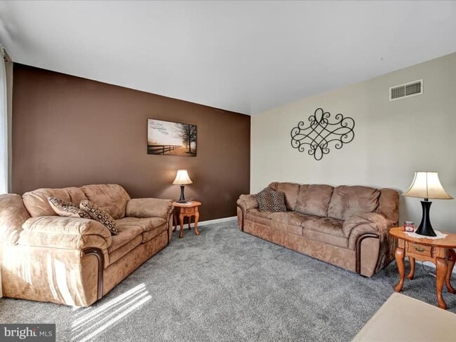 Building Photo - 405 Millbach Rd