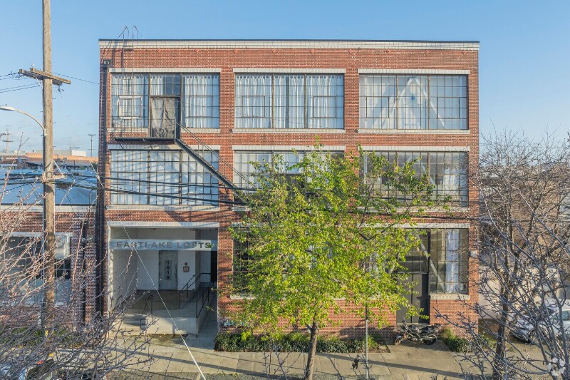 Primary Photo - 1018 4th Ave