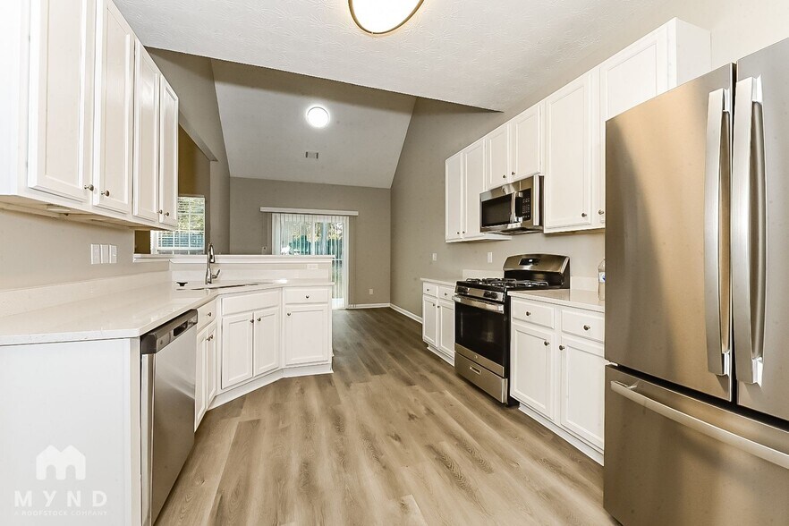 Building Photo - 7877 Collinswood Ct