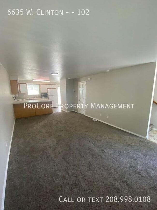 Building Photo - 6635 W Clinton Ln