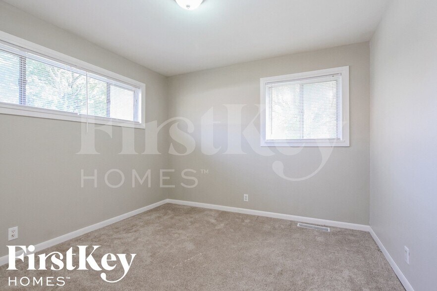 Building Photo - 6605 W 14th St