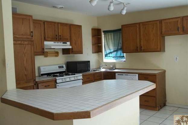 Building Photo - 52162 Avenida Velasco
