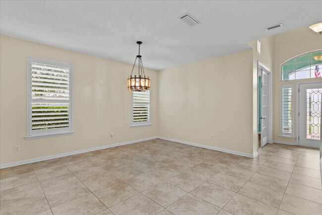 Building Photo - Executive Home For Rent!!!!