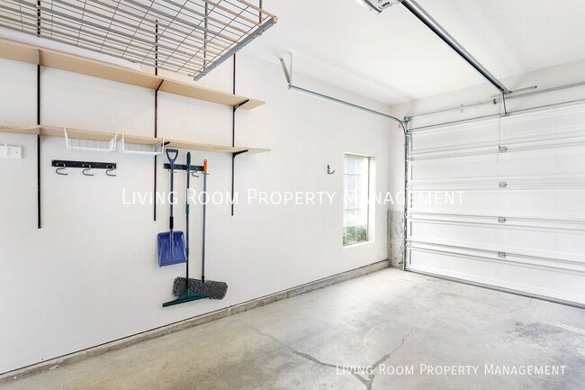 Building Photo - 7604 N McKenna Ave