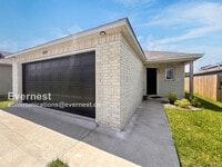 Building Photo - 10420 Debbie Dr