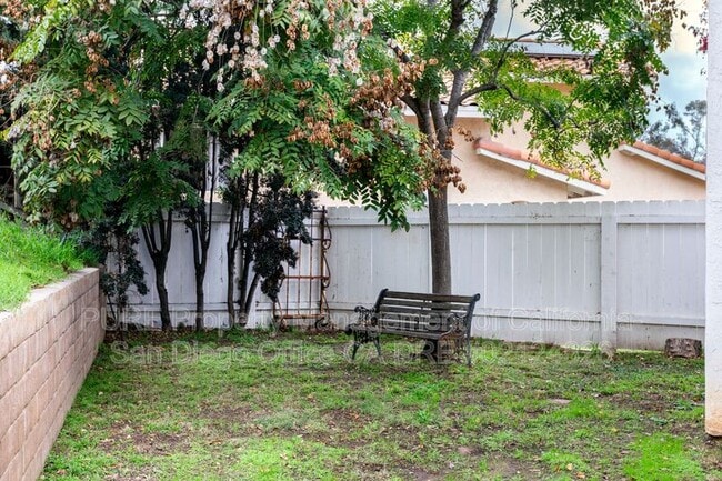 Building Photo - 649 Mustang Glen