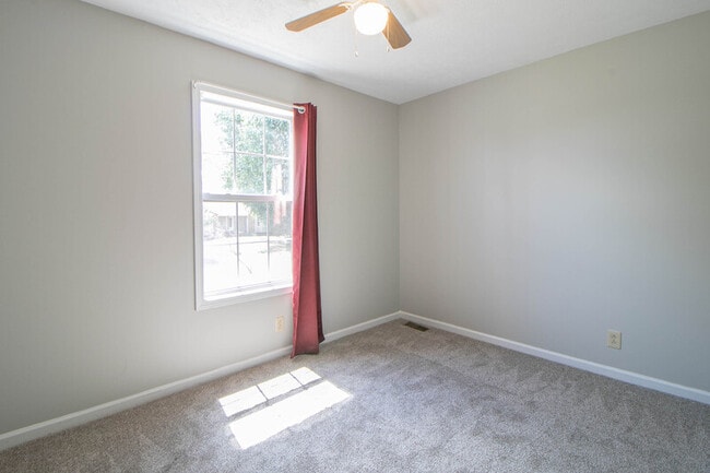 Building Photo - 1325 Meredith Way