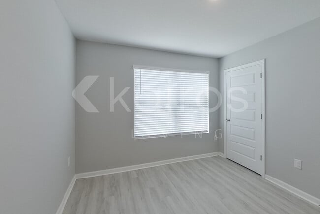 Building Photo - 140 Swallowtail Ln