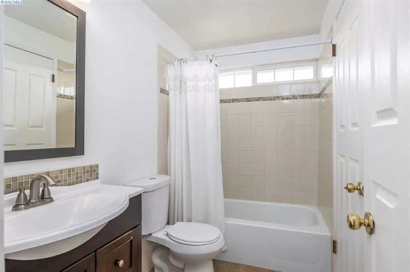 Building Photo - 3720 W Leola St