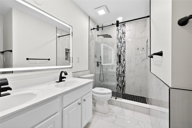 Building Photo - 5008 Bethpage Dr NE